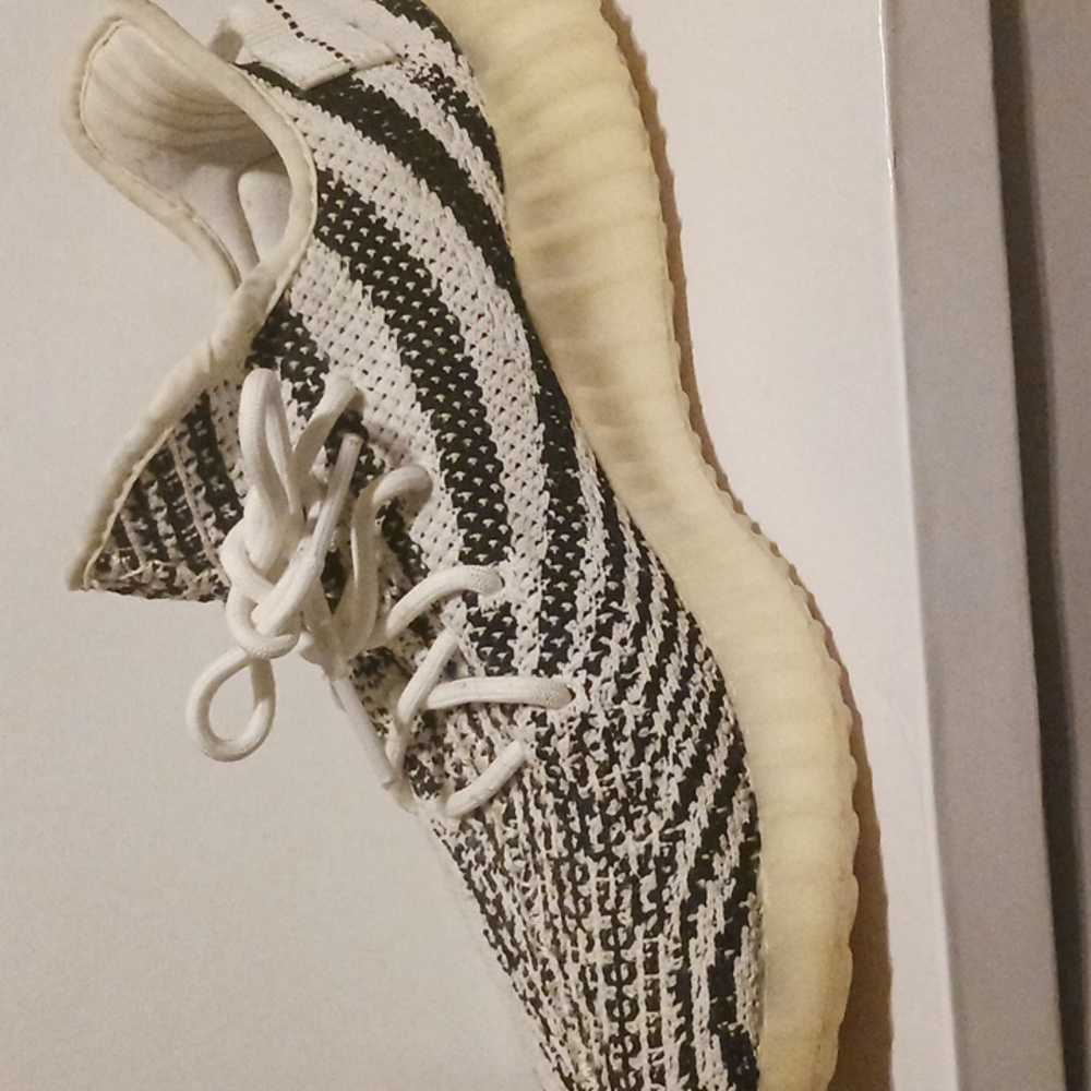 FASHION SNEAKERS